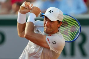 À deux semaines de l’US Open, Casper Ruud abandonne à Cincinnati après une alerte au dos