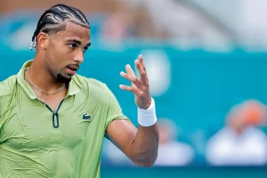 « Avec autant de matchs que Zverev, il est top 5 » : Varlet est convaincu pour Arthur Fils