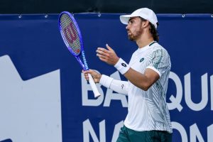 Benjamin Bonzi sorti en demi-finales de l&rsquo;ATP 250 de Winston Salem par Ignacio Buse
