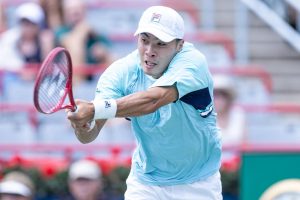 Brandon Nakashima balaye Luciano Darderi et se qualifie en demi-finales du Masters 1000 de Montréal