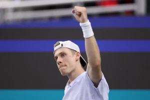 Denis Shapovalov prévient : « Tous les joueurs sont à ma portée, à l&rsquo;exception de Sinner et Alcaraz »