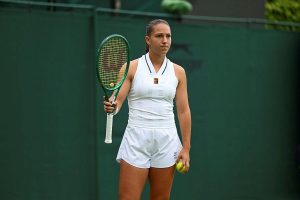 Diane Parry plus solide que Loïs Boisson, se hisse en huitièmes de finale à Cincinnati