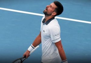 Djokovic trahi par les organisateurs ? La polémique enfle