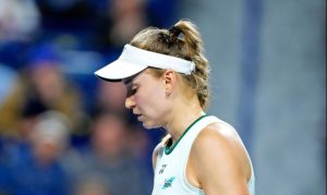 Elena Rybakina avoue que « tank was half empty » après sa déroute en finale à Toronto