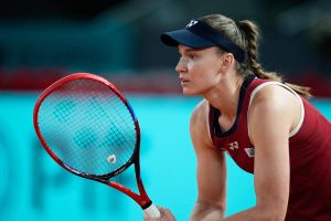 Elena Rybakina rejoint les quarts de finale sans trembler contre Diana Shnaider