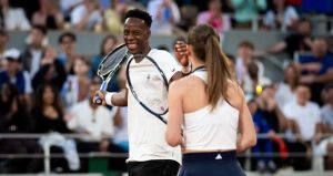 Elina Svitolina et Gaël Monfils plaisantent sur l’horaire matinal du double mixte à l’US Open après leur victoire