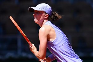 Iga Swiatek renverse Marta Kostyuk et se qualifie pour les quarts de finale du WTA 1000 de Toronto