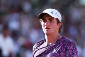 « Il prend de l&rsquo;âge » : Fonseca répond avec humour à la proposition de Djokovic de raccourcir les matchs