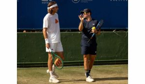 Le nouvel entraîneur de Stefanos Tsitsipas affirme que le Grec en a fini avec les excuses après sa remise à zéro.