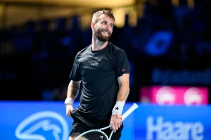Moutet retrouve la victoire après quatre défaites de suite et défiera Jodar à Montréal