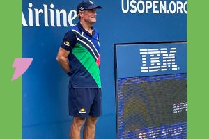 Tony Downer, 68 ans, ramasseur de balles durant 9 ans à l&rsquo;US Open : « Le public voit un papi qui continue à courir sur un court et à ramasser les balles »