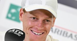 ATP > Sinner invisible à New York, fait le travail pour son agent : « Mes moments passés au Baccarat Hotel vont également me manquer, tout comme toute l’équipe qui me fait toujours sentir comme chez moi »