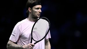 US Open : Bublik trouve une solution étonnante pour offrir sa serviette