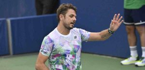 US Open > « Wawrinka a son invitation et c&rsquo;est à se demander si les organisateurs, s’étant tellement fait pourrir, n’ont pas demandé à Kypson de se trouver une blessure pour libérer son invitation », plaisante Benoît Maylin