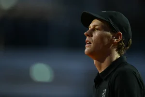 US Open : des inquiétudes autour de Sinner après plusieurs examens médicaux en Italie