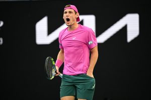 Valentin Royer s&rsquo;impose dans la douleur, Adrian Mannarino éliminé dès le premier tour au Masters 1 000 de Montréal