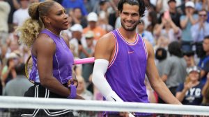 cheveux longs, débardeur flashy… le look osé d&rsquo;Alcaraz pour son retour sur le circuit en double avec Serena Williams