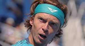 ATP – Hangzhou > Rublev à Medvedev, qui l&rsquo;a battu en finale : « Pour être honnête, je ne sais pas trop quoi te dire… »