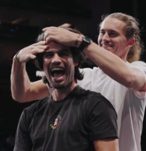 Alexander Zverev réagit après que Carlos Alcaraz l’a désigné comme le meilleur joueur du monde