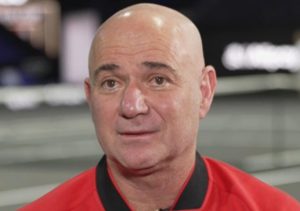 Andre Agassi conseille Emma Raducanu alors que son année 2026 compliquée se poursuit