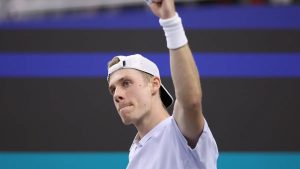 Chengdu : Shapovalov domine Kopriva et rejoint les quarts de finale