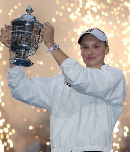 Elena Rybakina raconte ce qu’elle s’est dit après qu’Aryna Sabalenka a arraché un troisième set