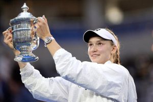 Face à la rage de Sabalenka, Rybakina a su imposer une maîtrise glaciale pour remporter l&rsquo;US Open et affirmer son statut de nouvelle patronne
