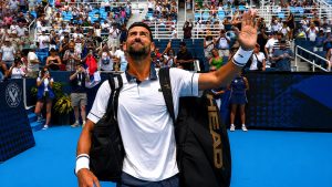 John McEnroe estime que Novak Djokovic doit prendre une décision difficile à 39 ans