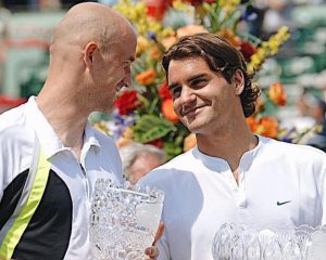 L’ancien entraîneur de Roger Federer met en garde après les éliminations de plusieurs membres du top 10 à l’US Open