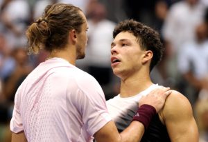 Le père de Ben Shelton estime que la routine au service d’Alexander Zverev « déconcentre un peu »