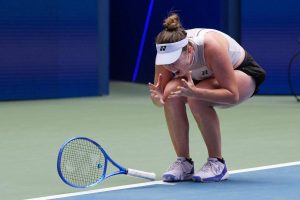 Linda Noskova s&rsquo;en sort face à Marta Kostyuk et rejoint Aryna Sabalenka en quarts de finale de l&rsquo;US Open