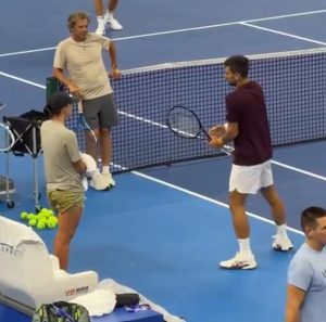 Novak Djokovic conseille Iga Swiatek et promet qu’ils reparleront bientôt