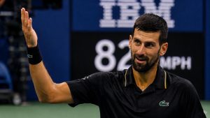 Novak Djokovic s’entraîne à Pékin et vise un septième titre