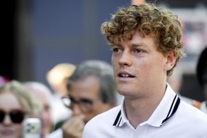 Toujours en délicatesse avec son genou droit, Jannik Sinner forfait pour Pékin