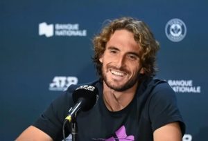 Tsitsipas se fait passer pour un touriste après une remarque hilarante d’un chauffeur de taxi à son sujet