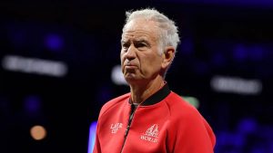 « Tu vas jouer sur le Court 21 » : John McEnroe provoque un tollé après l&rsquo;élimination de Djokovic à l&rsquo;US Open