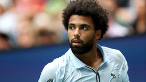 US Open : Arthur Fils craque contre Tsitsipas et prend la porte dès le premier tour