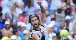 US Open > Carlos Alcaraz fait peur à tout le monde avant les quarts de finale : « Je sais que j&rsquo;ai encore beaucoup à améliorer. Je ne suis pas venu avec avec d&rsquo;attentes particulières pour ce tournoi. Je voulais simplement tester la condition de mon corps et de mon poignet après presque cinq mois sans jouer »