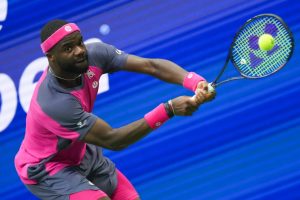 US Open > La bienveillance de Tiafoe envers Michelsen : « Dès que je l’ai serré dans mes bras, j’ai vu qu’il pleurait déjà. Je lui ai dit : Mon vieux, je sais. Je sais à quel point ça fait mal… mais tu vas être là tellement plus de fois »