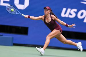 US Open > Pegula critique fortement l&rsquo;organisation : « Les joueurs n’ont pas le droit de tirer profit de partenariats ou de contrats de sponsoring liés aux paris sportifs, alors que, de leur côté, les tournois gagnent beaucoup d’argent grâce à ce type de partenariats »