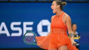 US Open : Sabalenka survit au piège Noskova et rejoint les demi-finales