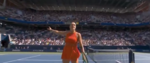 US Open, Vidéos > Sabalenka à l&rsquo;arbitre pendant son match : « Quelqu&rsquo;un est en train de fumer de l&rsquo;herbe. Vous pouvez faire quelque chose ? Parce que l&rsquo;odeur est vraiment très forte »