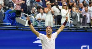 US Open > Zverev explique son incroyable célébration ratée : « J’ai cru que j’étais à 5-1. Heureusement, car si j&rsquo;avais su, j&rsquo;aurais fait trois doubles fautes au lieu d&rsquo;une »