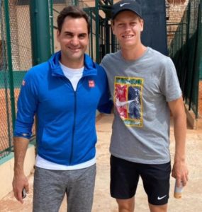 Un journaliste respecté livre sa théorie sur la relation entre Jannik Sinner et Roger Federer