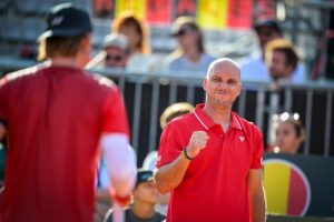 Un set très disputé, un revirement de situation : revivez la première journée de la Belgique en Coupe Davis face à l’Autriche