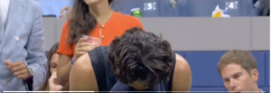 Vidéos > Alcaraz en difficulté vomit sur le court lors de son duel en cours face à Shelton !