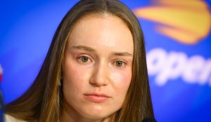 WTA > Titrée à l&rsquo;US Open et nouvelle numéro 1 mondiale, Rybakina en veut plus : « C&rsquo;est mon prochain objectif et je vais tout mettre en oeuvre pour le réaliser »