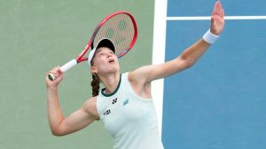 le service d’Elena Rybakina rivalise avec celui de Serena