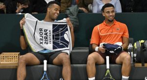 ATP – Bâle > Arthur Fils, avant d&rsquo;affronter son ami d&rsquo;enfance au premier tour : « On part toujours en vacances ensemble. On va faire un grand match. On se connaît depuis qu&rsquo;on a neuf ans »