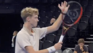 ATP – Grand Prix Auvergne-Rhône-Alpes > Le Français Felix Balshaw, après sa première victoire sur le circuit principal : « Le joueur qui m’a inspiré, c’est Roger Federer. Il a été une idole pour moi »